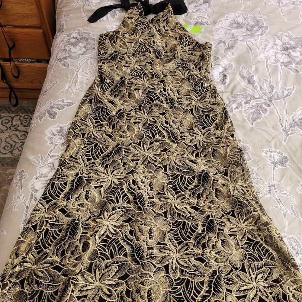 Sam Edelman Black with Platinum Leaf Maxi Dress Size 10 NWT